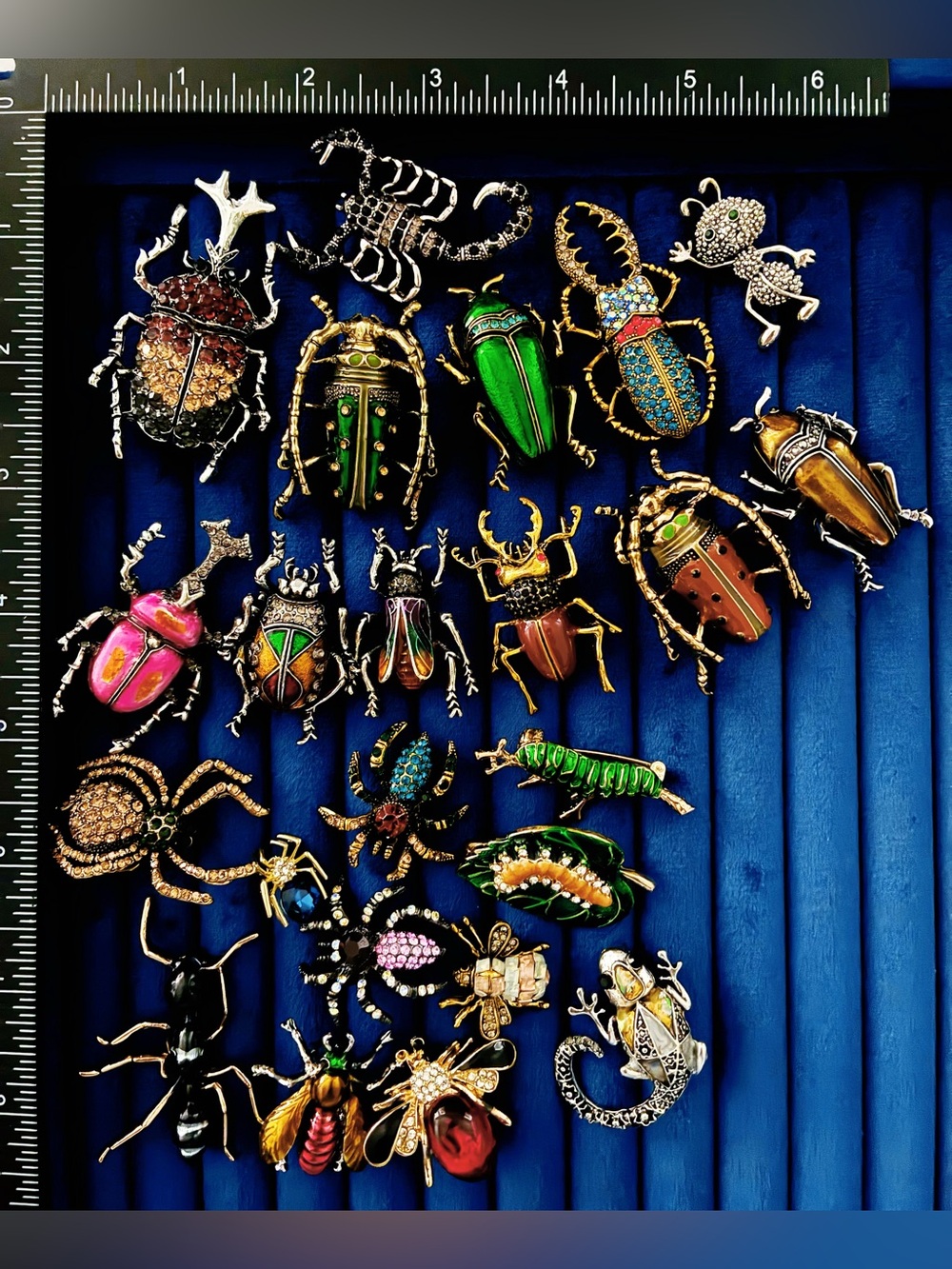 Lot 23 Insect Brooches Beetle Spider Ant Scorpion Caterpillar Enamel Pin Jewelry